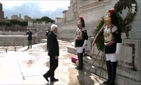 Roma - 2 giugno, Capo dello Stato rende omaggio al Milite Ignoto