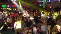 Bodrum Arto Şarkılarıyla Coşturdu, Şakalarıyla Güldürdü