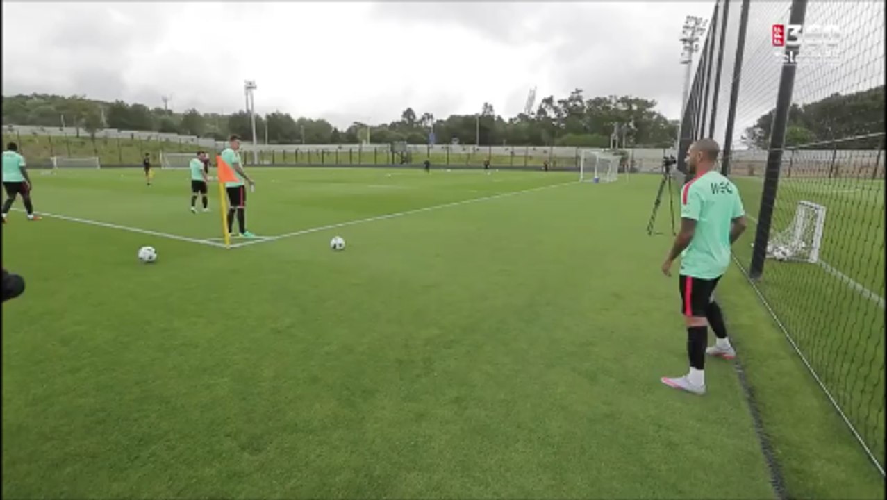 Ricardo Quaresma Scores Rabona Goal From Difficult Position!