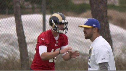 Wyche on development of Goff, absence of Foles in OTAs