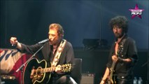 Johnny Hallyday en pleine polémique, des arbres d’une ville déracinés pour son concert ! (vidéo)