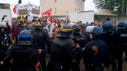 Manifestation à Arkema Pierre-Bénite lors de la visite d'Emmanuel Macron