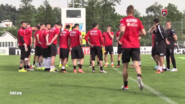 Ndaj Ukrainës, rrotacion, De Biasi: Jo për pushime në Francë - Top Channel Albania - News - Lajme