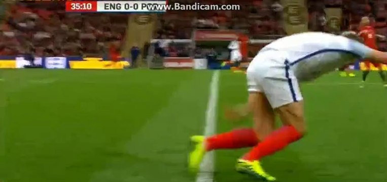 Kungfu Soccer Bruno Alves Get Red Card - England 0-0 Portugal - 02-06-2016