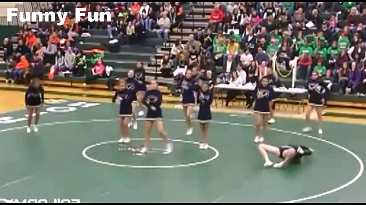 FUNNY FUN - Top Sexy girls Funny Fails Compilation - Funny Videos-Try not to laugh (Challenge Impossible)