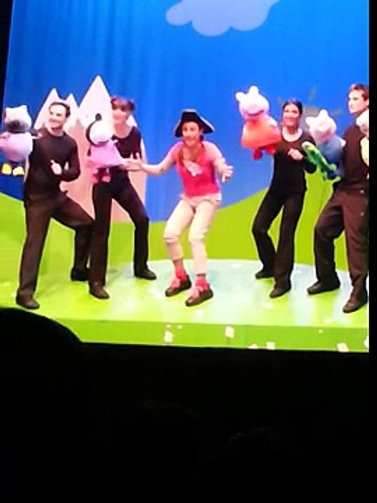Peppa Pig The Show - Gran Teatro Roma 23/2/14 - In montagna con il bus / Eco