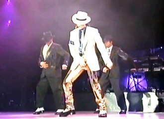 Download Video: Michael Jackson-Smooth Criminal HWT Bucharest 1996