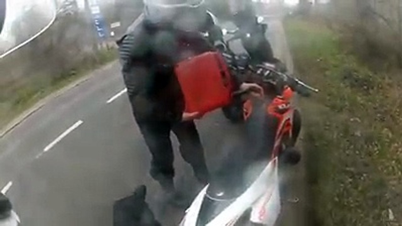 C'est ça l'esprit motard !