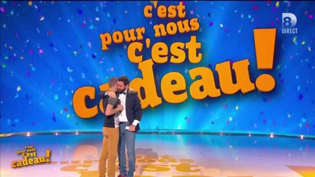 C'est pour nous c'est cadeau ! : Cyril Hanouna ému aux larmes en direct