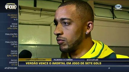 Vitor Hugo explica função de 'único zagueiro' e celebra fase artilheira no Palmeiras: 'Treino muito'