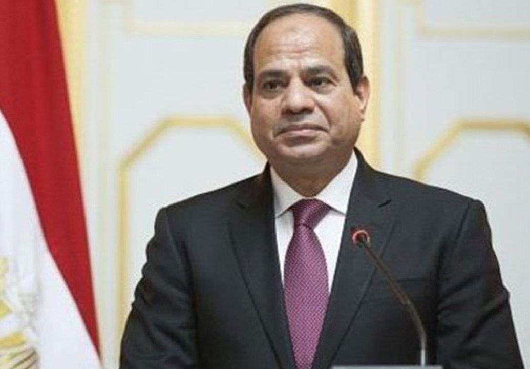 بالفيديو.. التلفزيون المصرى يذيع فيلم تسجيلى عن انجازات الرئيس السيسى فى عامين