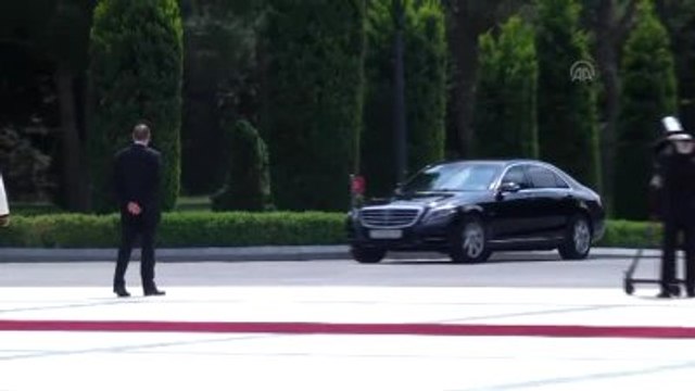 Başbakan Yıldırım Resmi Törenle Karşılandı (2)