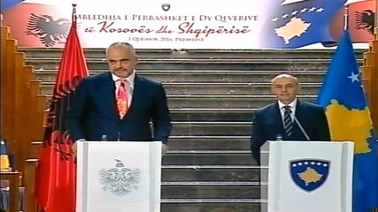 Report TV -  Dy kryeministrat në konferencë për mediat