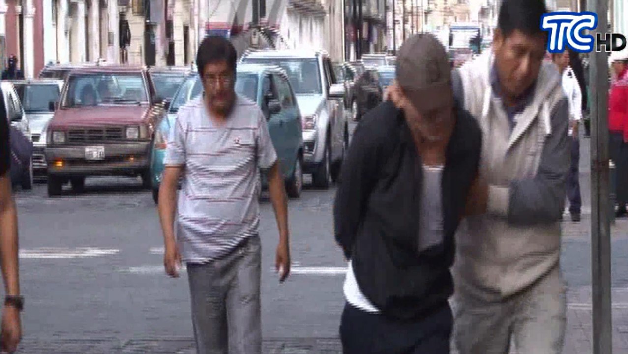 Asesinato con 44 puñaladas y martillazos