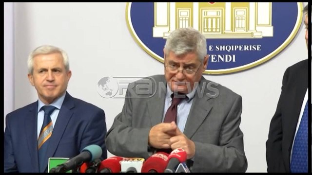 Ora News - 43 parti draft në Kuvend, kërkohet votim e numërim elektronik në zgjedhje