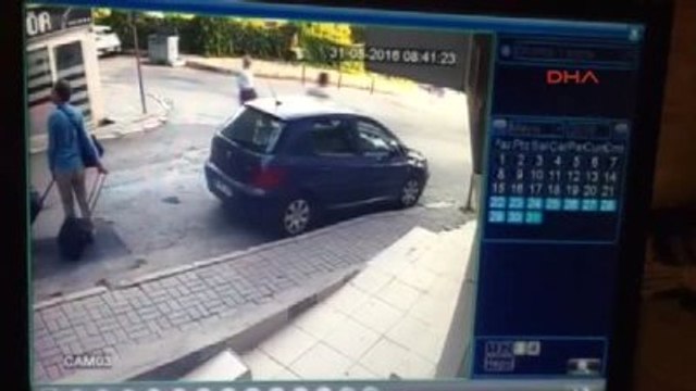 Seri Katil Zanlısı Atalay Filiz'in İzmir'de Bavullarla Yürürken Yeni Görüntüleri Ortaya Çıktı