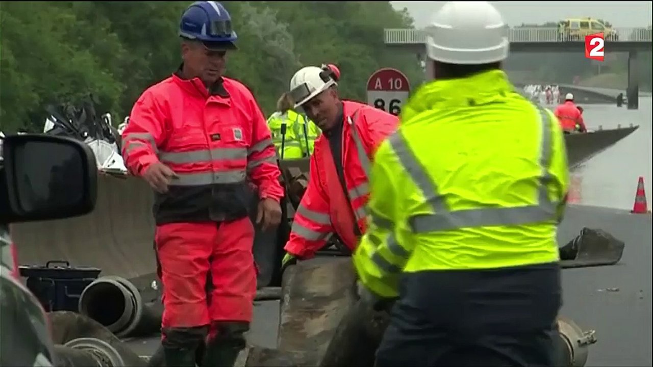 Inondations : l'A10 toujours coupée