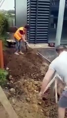 Cet homme est plus lent du monde !