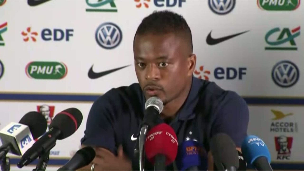 Foot - Amicaux - Bleus : Evra «Je prendrais des pierres pour n'importe quel joueur de cette équipe»