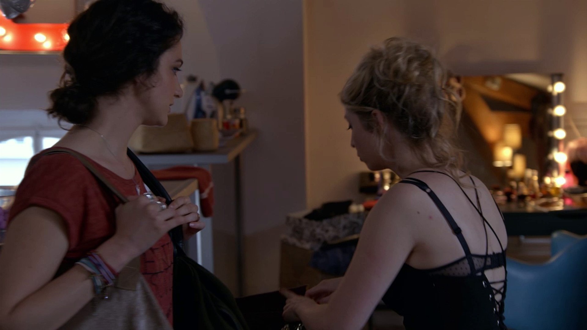 Secret Alexandra Plus Belle La Vie Indiscrétion : Alexandra, qui est-elle? - Vidéo Dailymotion
