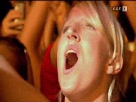 Robbie Williams - A Close Encounter Tour - Leeds,UK - Angel