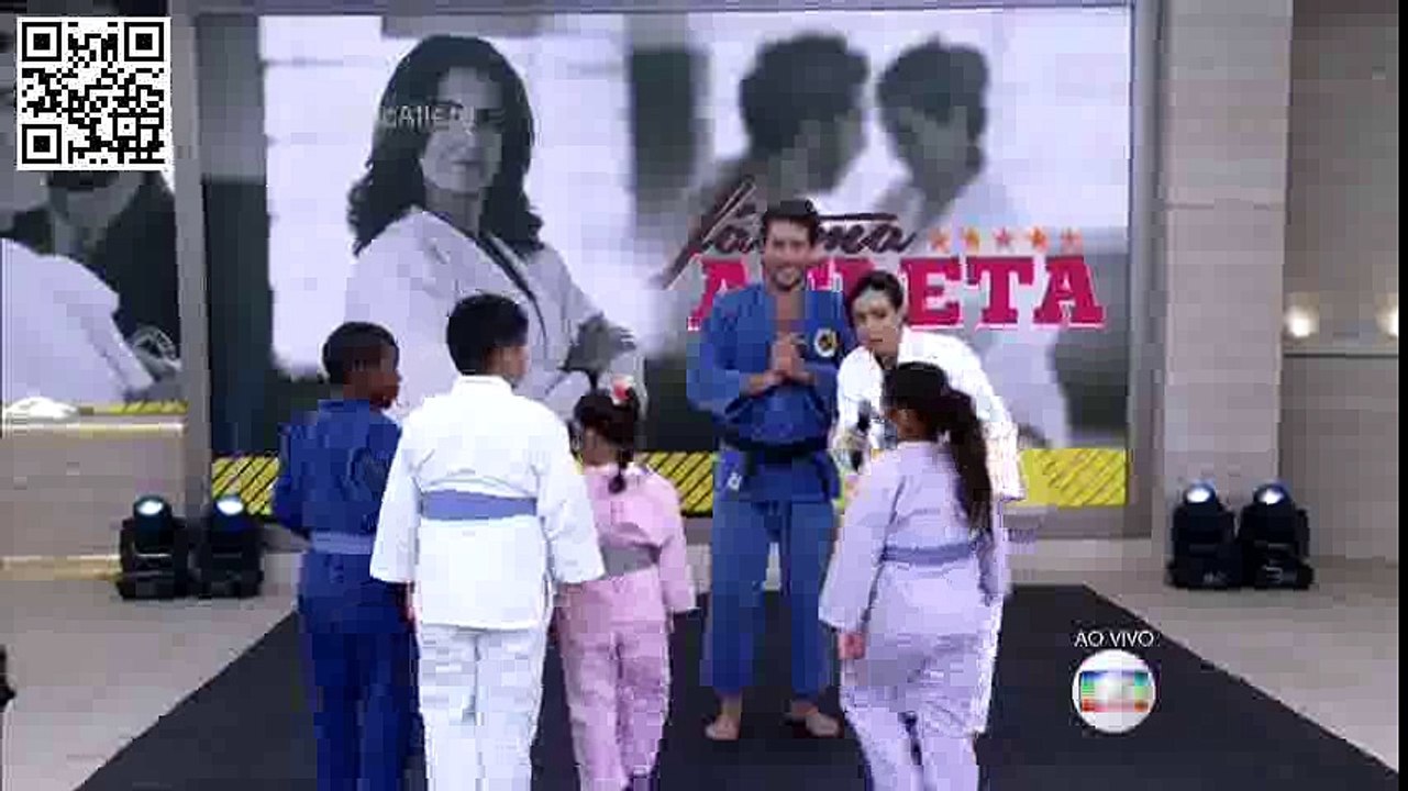 Fátima leva golpe de criança no palco do 'Encontro'