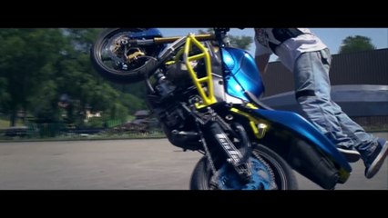 AMAZING PEOPLE COMPILATION 2012 - Drifting Motorbike