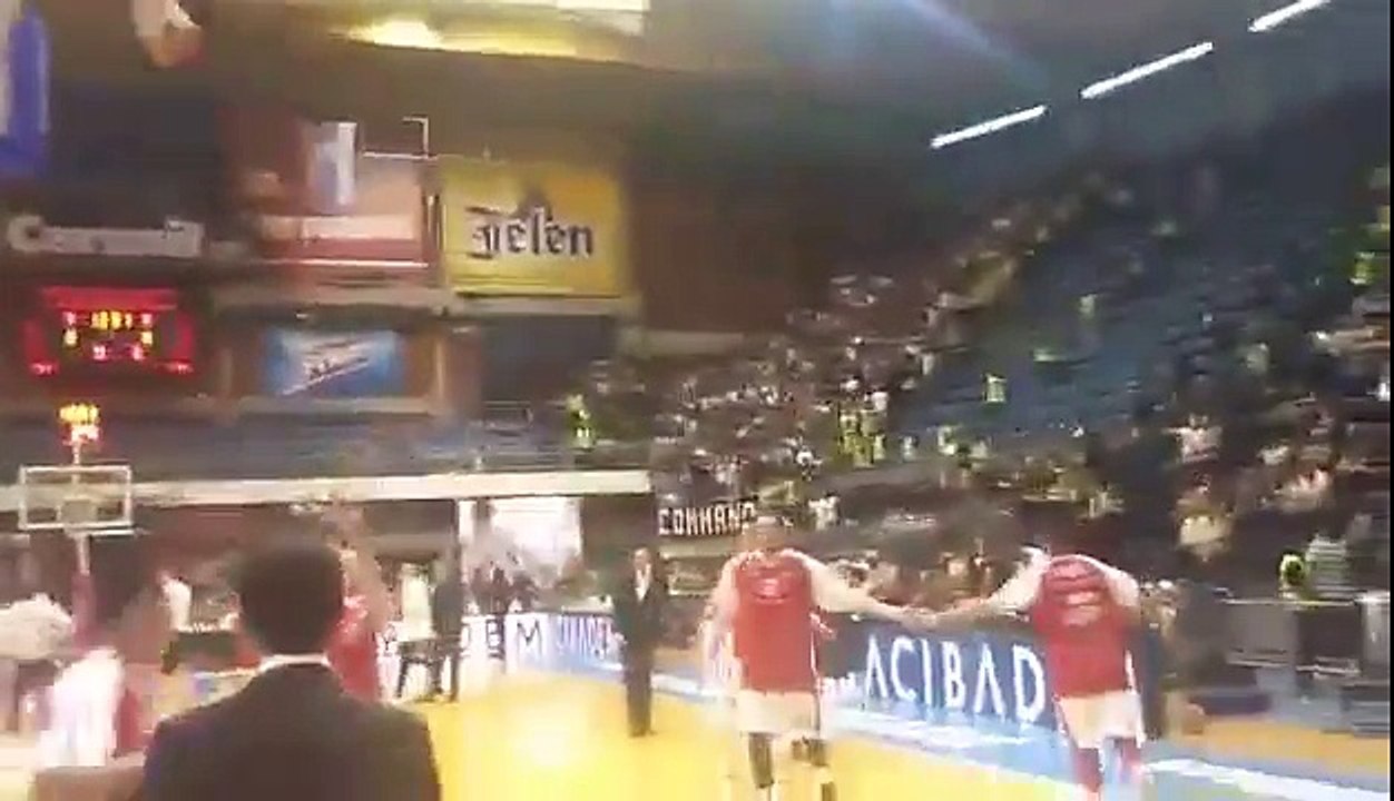 Delije i Grobari se prozivaju u Pioniru   Crvena Zvezda - Partizan - Delije and Grobari are called in Pionir   Red Star Belgrade - Partizan 03-06-2016