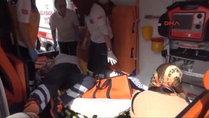Kütahya - Hasta Taşıyan Ambulans Kaza Yaptı 2 Yaralı