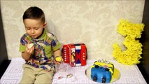 Маша и Медведь Киндер Сюрприз игрушки распаковка Masha and the Bear Kinder Surprise toys