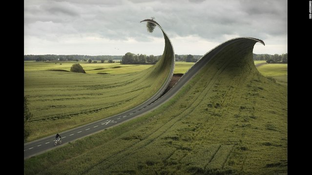 Impossible Worlds Photography to Possible Worlds Photography