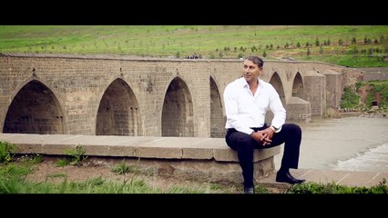 Nazım Bawer - Berxwedan / Yaşam