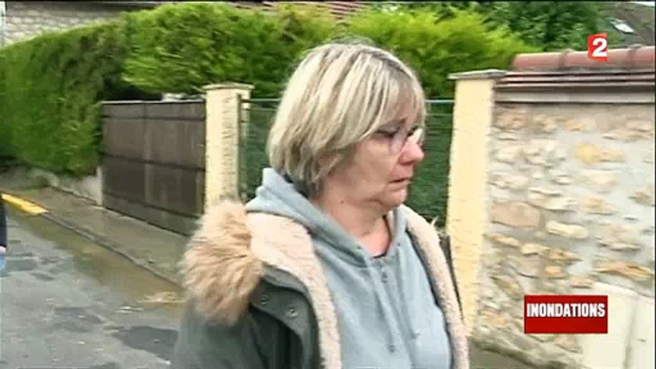 Inondations: En découvrant l'état de sa maison, elle craque devant les caméras de France 2