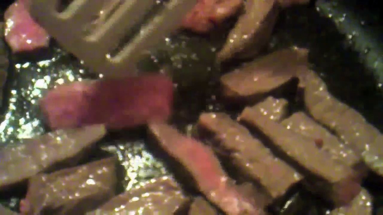 Ey, kochst Du?! Folge 025 Rotwein-Mangold-Knoblauch-Chilli-Spaghetti mit Rinderfiletspitzen /Full Film/Complete Movie/Ganzer Film