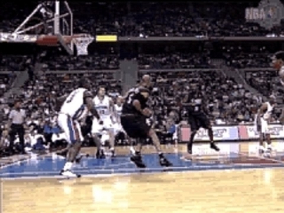 Ben Wallace blocks on Iverson