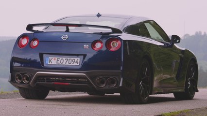 2017 Nissan GT-R in Ultimate Blue, Exterior and Interior Presentation