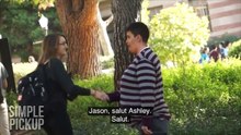 Ce jeune homme va se grimer en obèse et va aborder des femmes dans la rue, regardez leurs réactions !