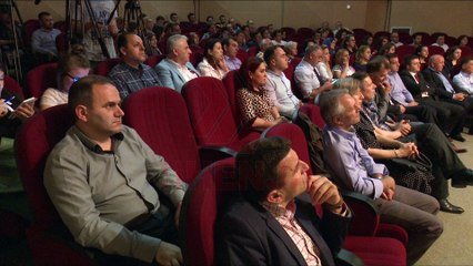 Fondacioni Albiz, promovohen 4 libra (Video)