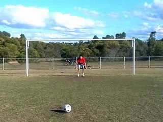 Awesome penalty kick!