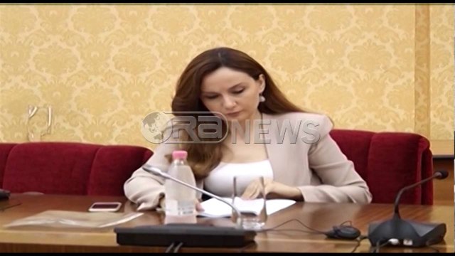 Ora News – SHBA shtojnë presionin, Nuland-Bashës: Miratim të shpejtë të reformës në drejtësi