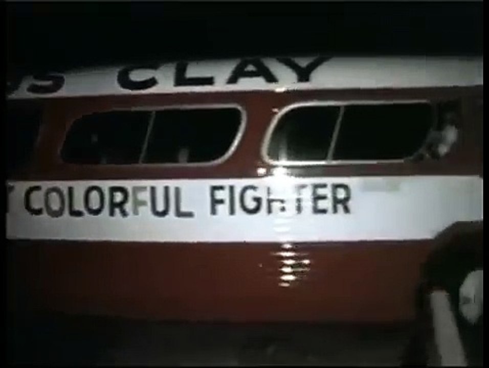 Muhammad Ali Street Fight With Sonny Liston - Pulls Gun