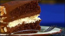 Recipe Chocolate layer cake with cheesecake filling