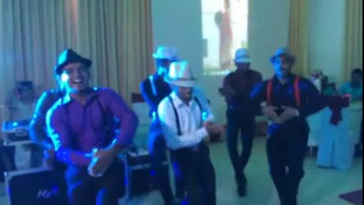 SriLankan Wedding Dance.