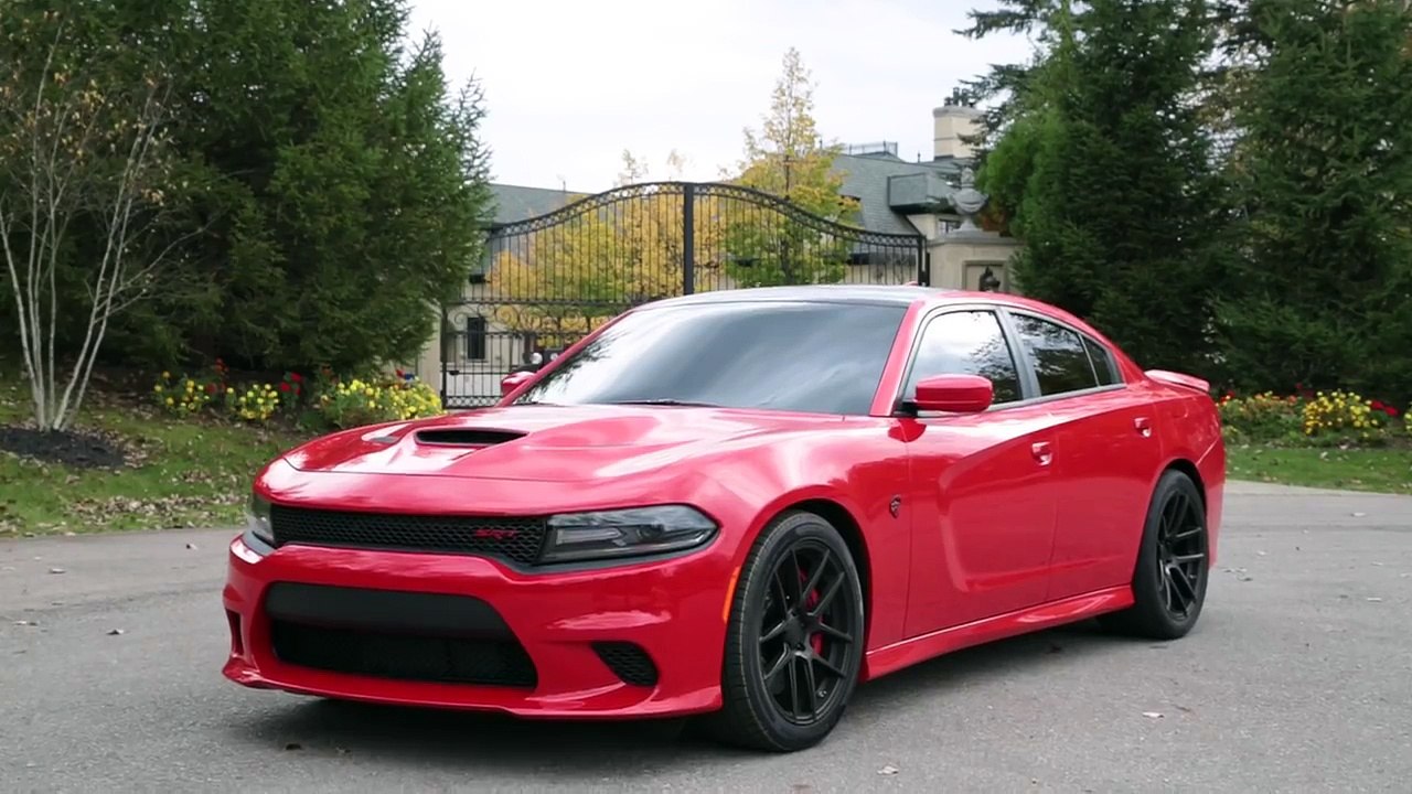 Dodge Charger SRT Hellcat Review - Everyday Driver