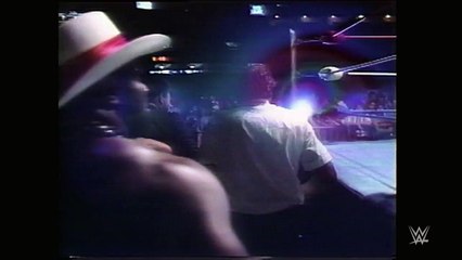 Muhammad Ali and Jake "The Snake" Roberts cross paths