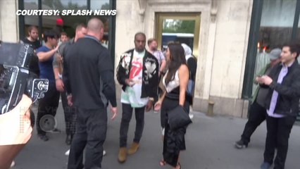 Kim Kardashian BOOBS Spill OUT, Ample CLEAVAGE