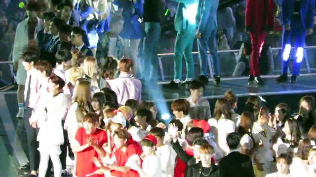 160604 DC - Sungjae came to Changsub then Joy