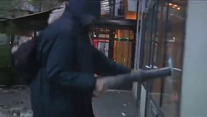 Policiers  casseurs