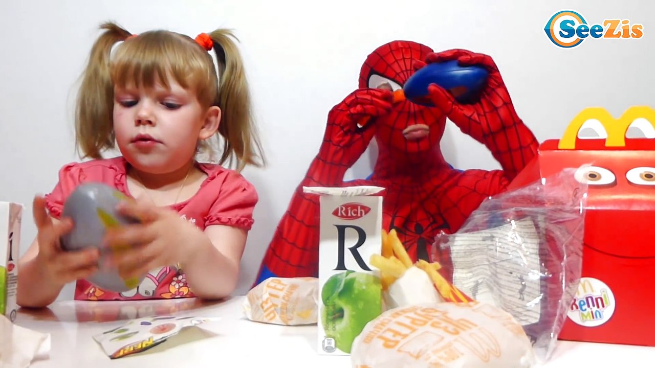 Spiderman. Девочка Ника и Человек Паук раскрыва...