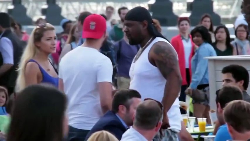 Husband Knocks Out Big Bully Guy for Verbally Harassing His Wife